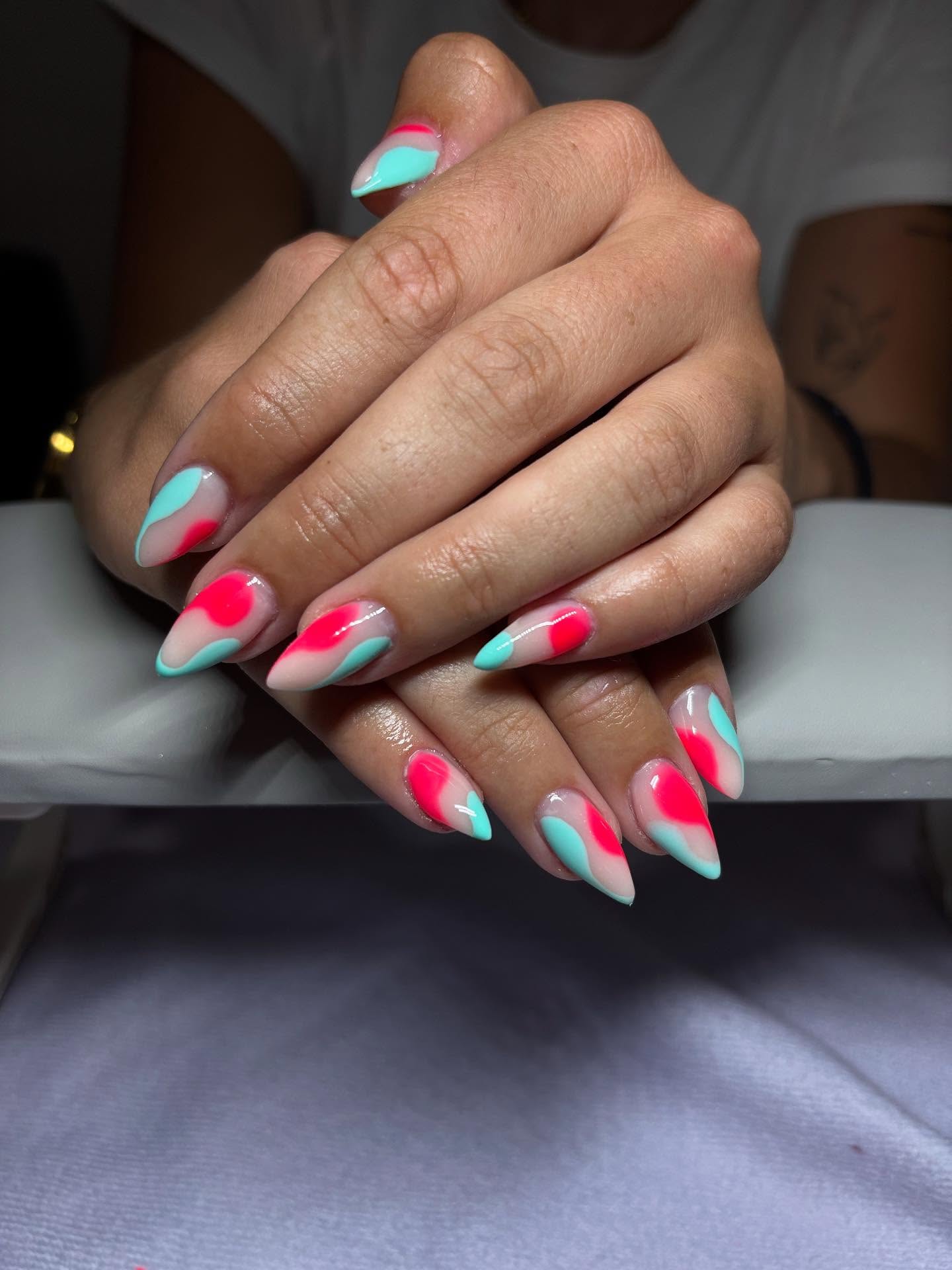 Trabajo de uñas Alejandra Nails