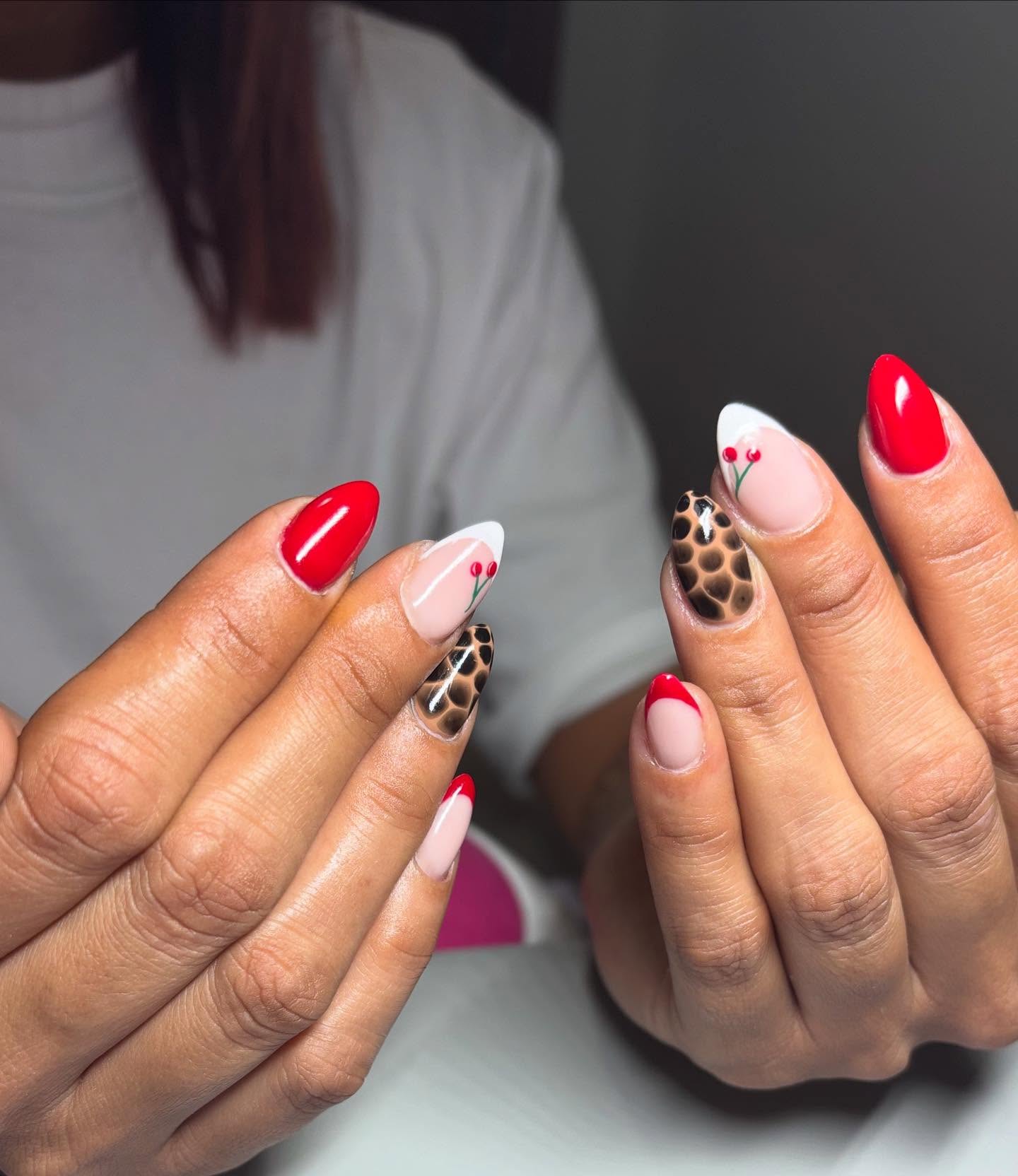 Trabajo de uñas Alejandra Nails